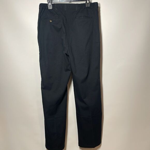 Knightsbridge men’s pants
Size W36 X L32
Made in the Dominican Republic - Picture 4 of 7
